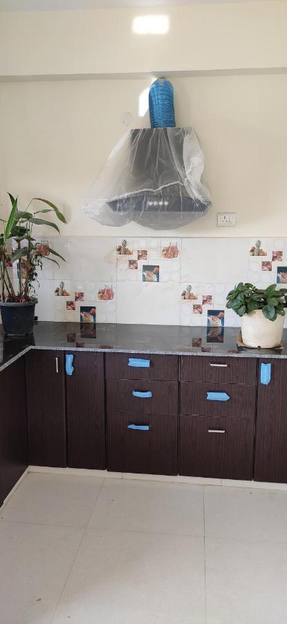 Love & Peace Apartment Jabalpur Bagian luar foto